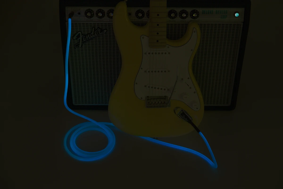 Fender® Professional Glow in the Dark Cable, Blue, 18.6'