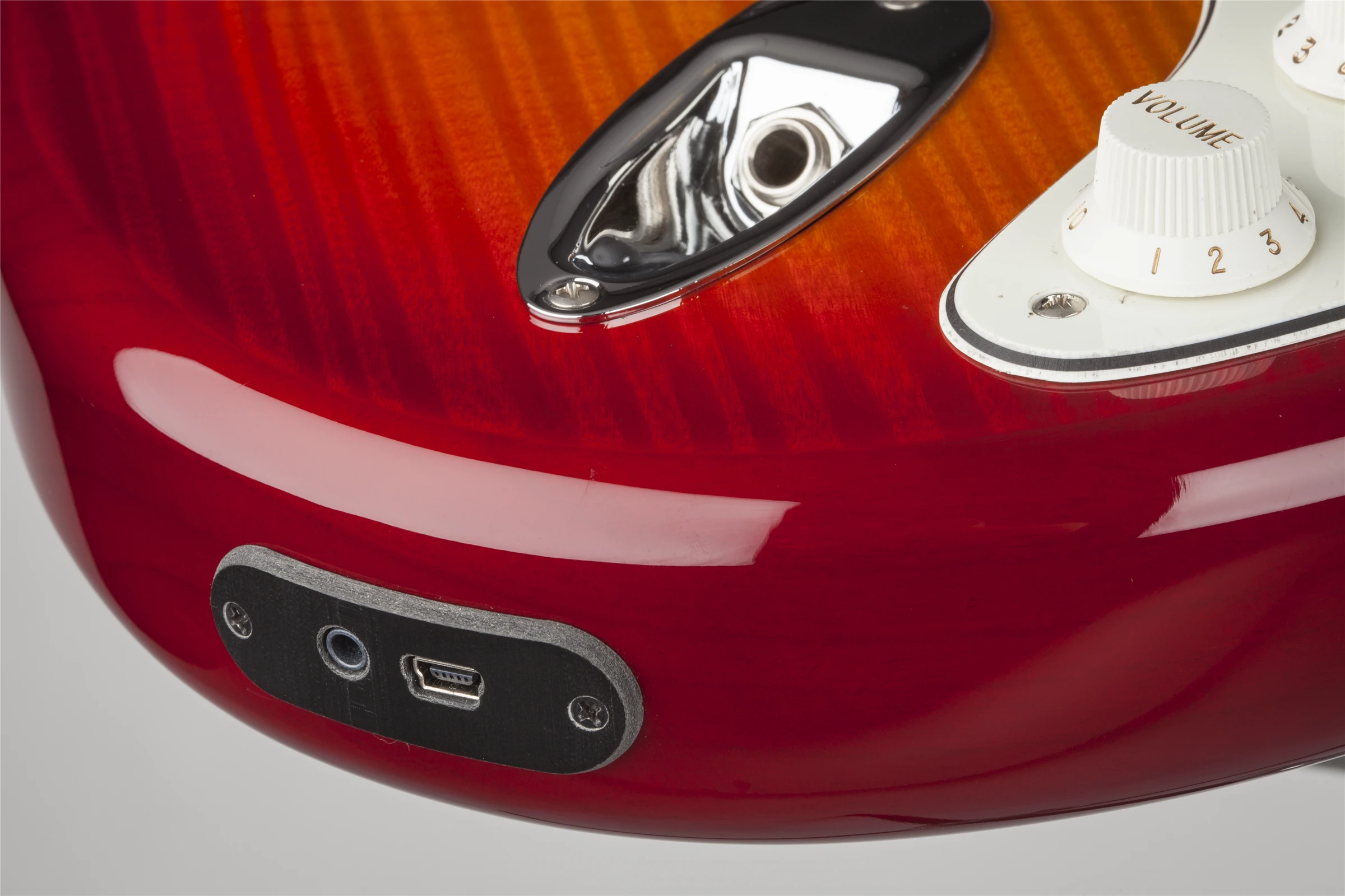 Fender® Deluxe Stratocaster® HSS Plus Top with iOS Connectivity, Maple Fingerboard, Aged Cherry Burst